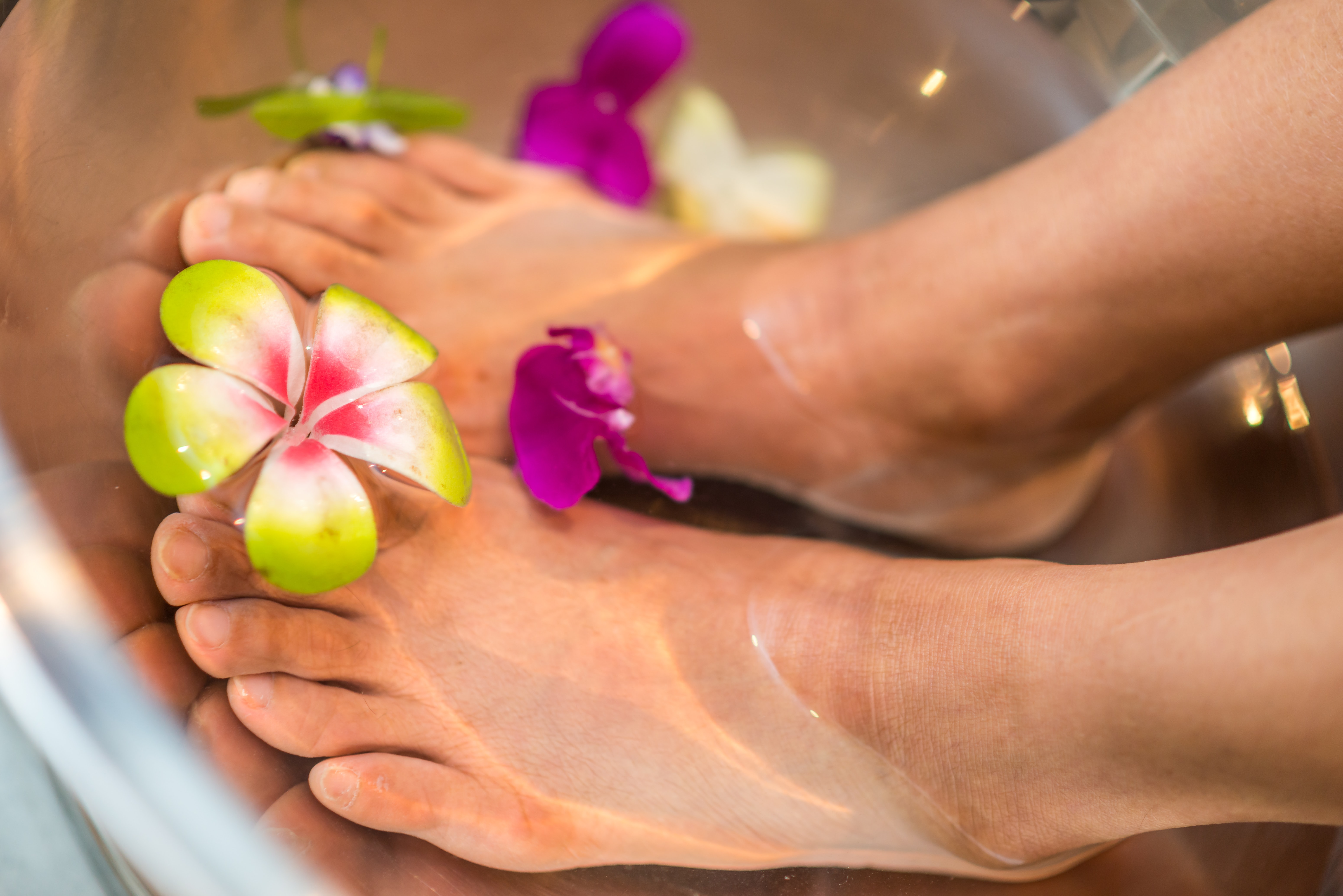 Ayurvedic leg and foot therapy to improve circulation and reduce swelling